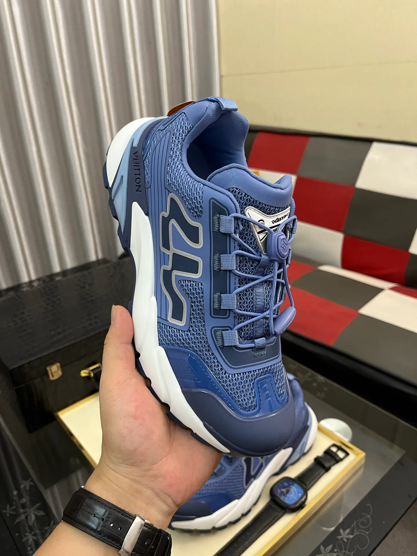 Men's shoes 💰780⌚️⌚️Top version [LOUIS VUITTON] Couple 🧑‍🤝‍🧑 Craftsman style Counter series (original order) New style 🍀LV Louis Vuitton - Top version LV classic high-top trendy shoes! Made of imported original craft calfskin, original breathable lining, and original wear-resistant, lightweight, high-end TPU outsole! High quality products! Code number: 36-457️⃣Colors available